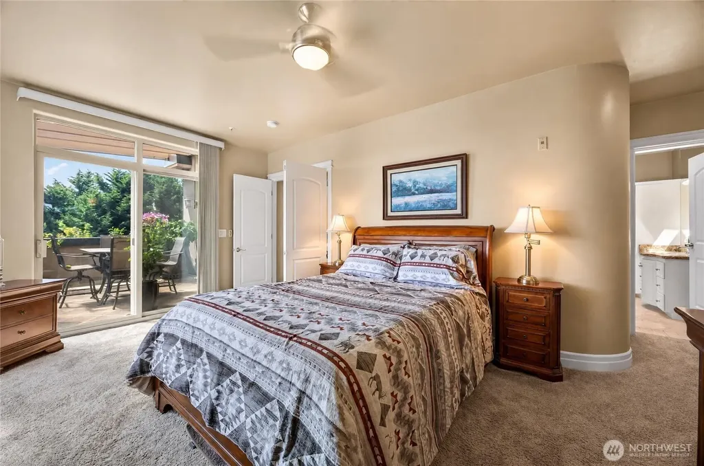 2551 Thorndyke Avenue W Seattle WA 98199
