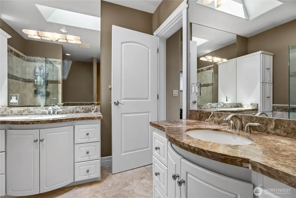 2551 Thorndyke Avenue W Seattle WA 98199