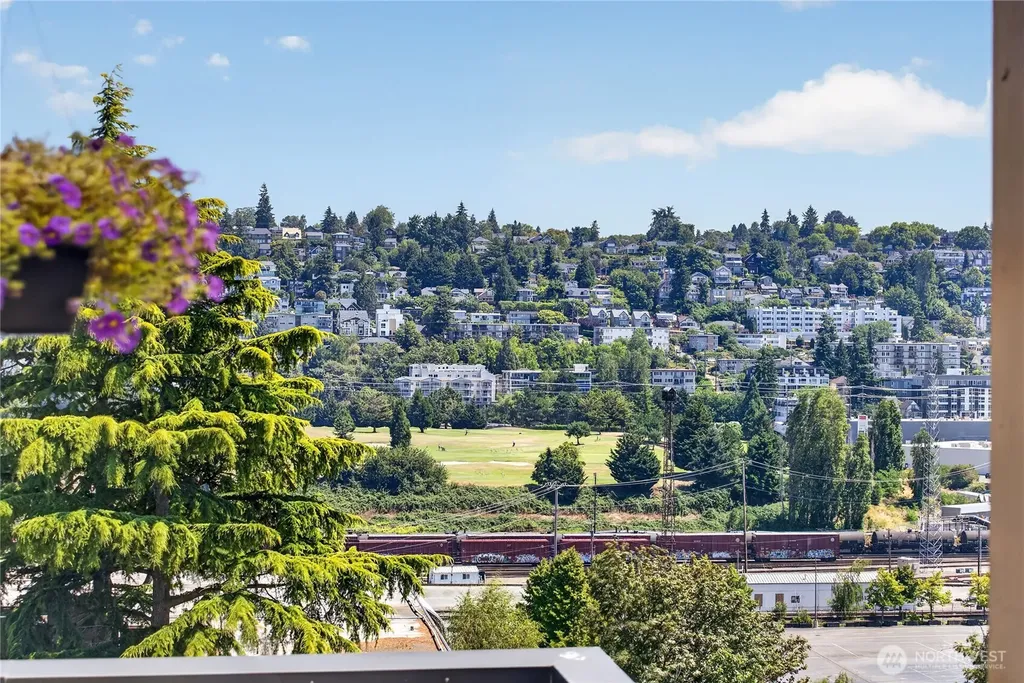 2551 Thorndyke Avenue W Seattle WA 98199