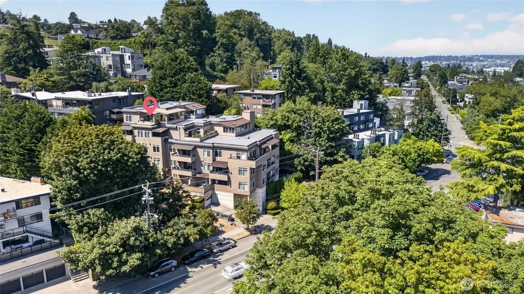 2551 Thorndyke Avenue W Seattle WA 98199