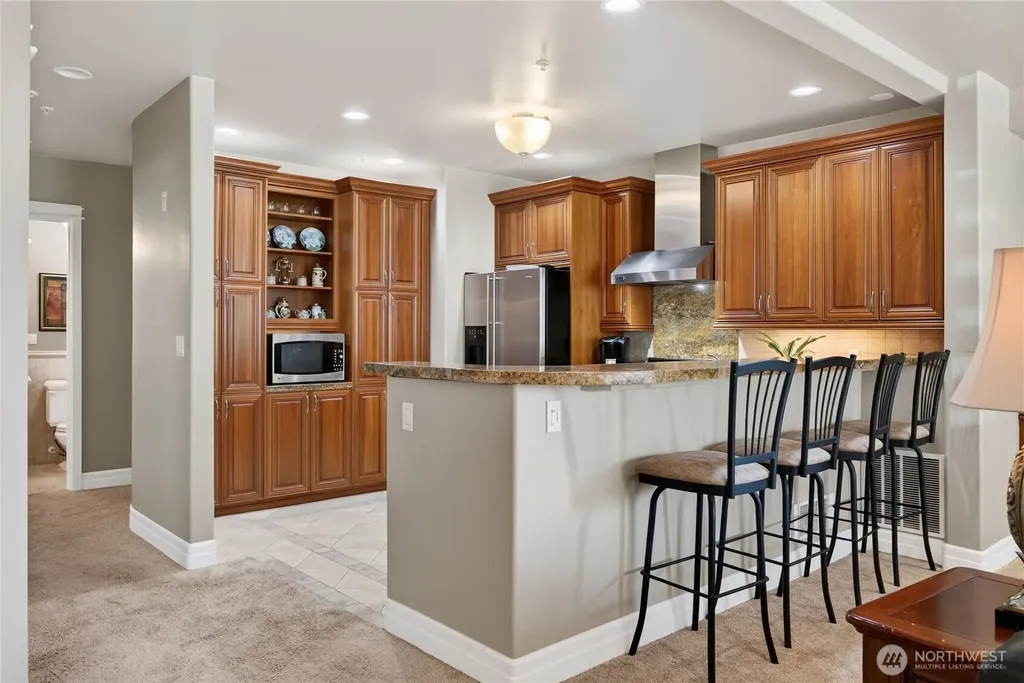 2551 Thorndyke Avenue W Seattle WA 98199