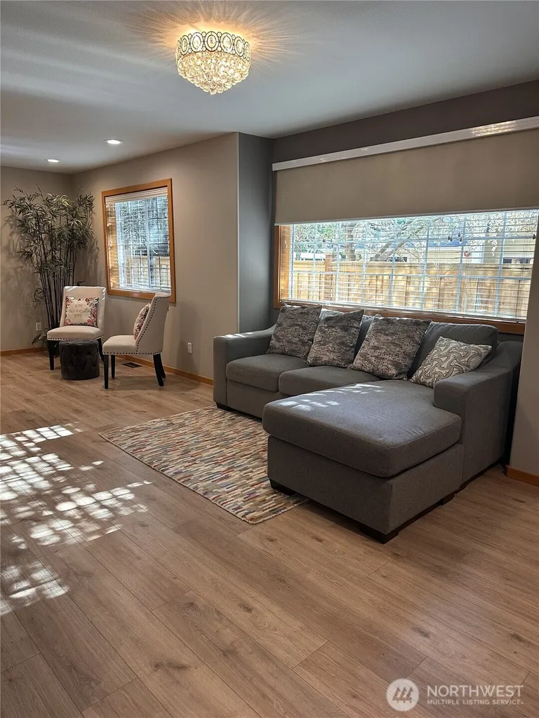 11526 NE 116th Street Kirkland WA 98034