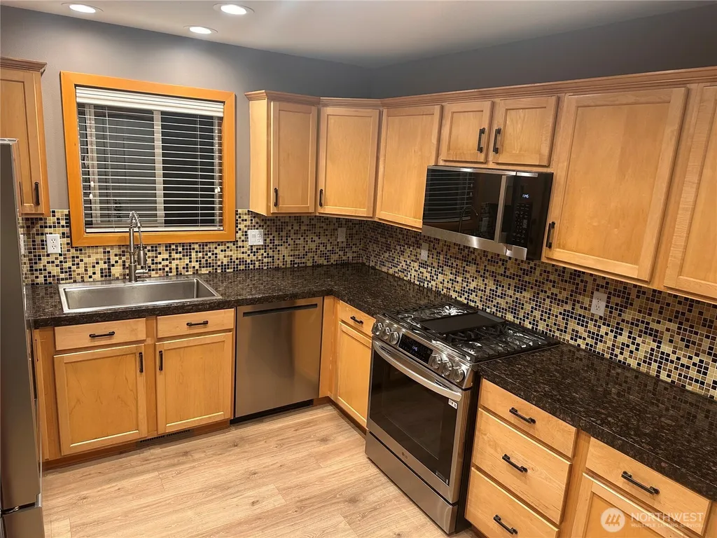 11526 NE 116th Street Kirkland WA 98034