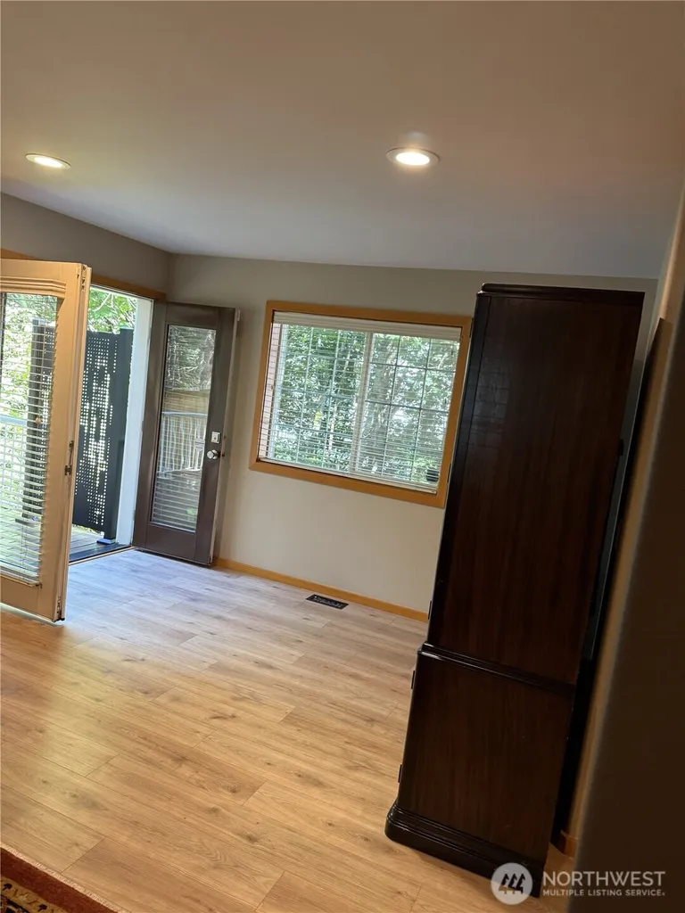 11526 NE 116th Street Kirkland WA 98034