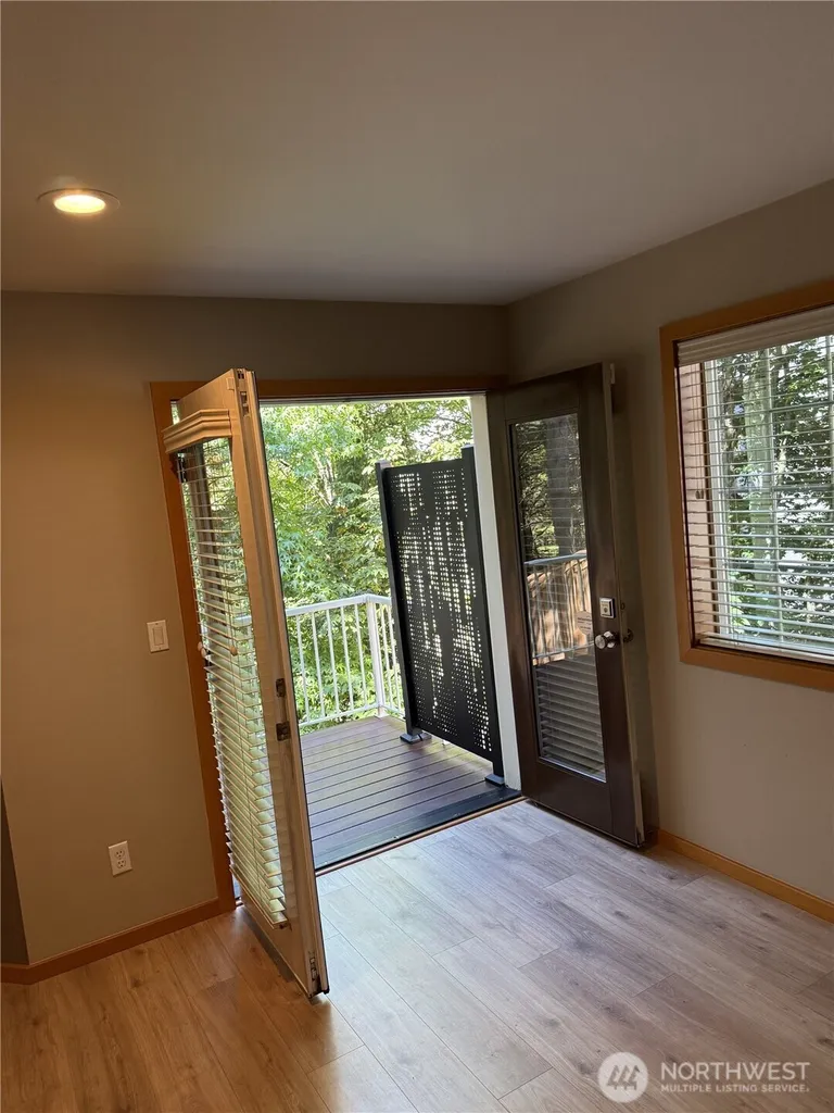 11526 NE 116th Street Kirkland WA 98034