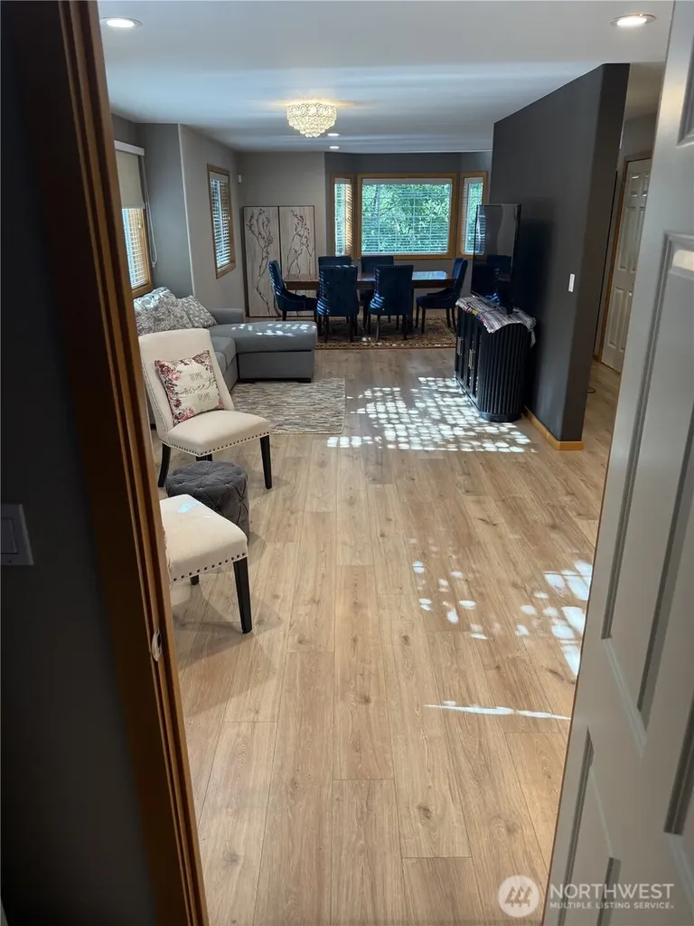 11526 NE 116th Street Kirkland WA 98034