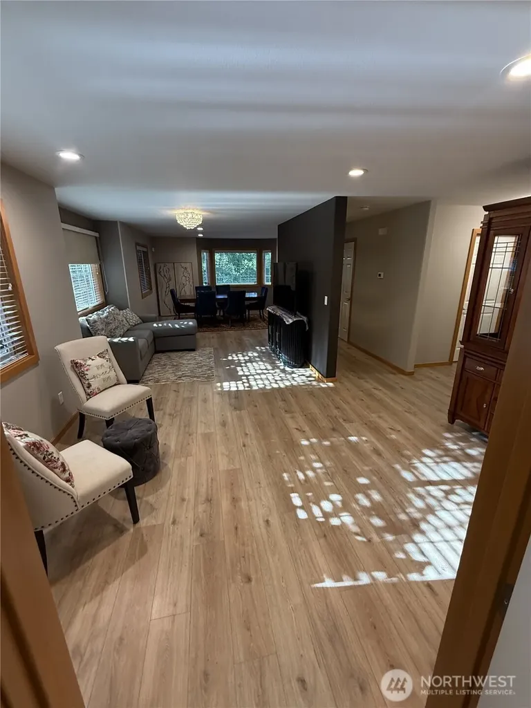 11526 NE 116th Street Kirkland WA 98034