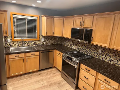 11526 NE 116th Street Kirkland WA 98034