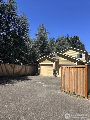 11526 NE 116th Street Kirkland WA 98034