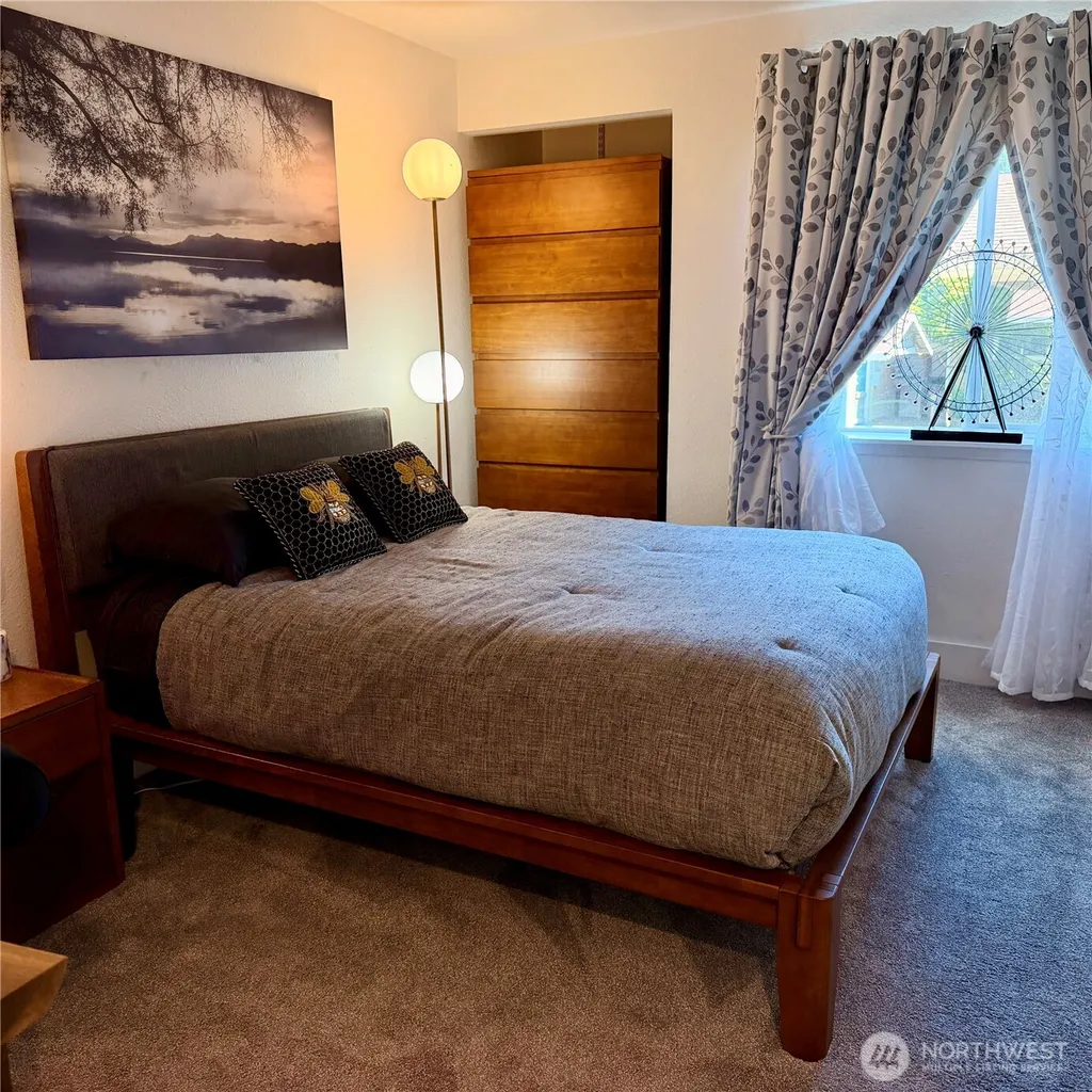 20161 Viking Crest Loop NE Poulsbo WA 98370