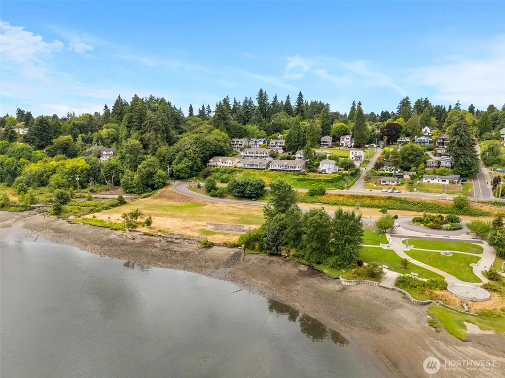 726 Sherman Street NW Olympia WA 98502