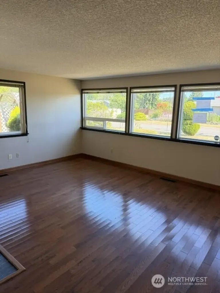 5702 N 14th Street Tacoma WA 98406