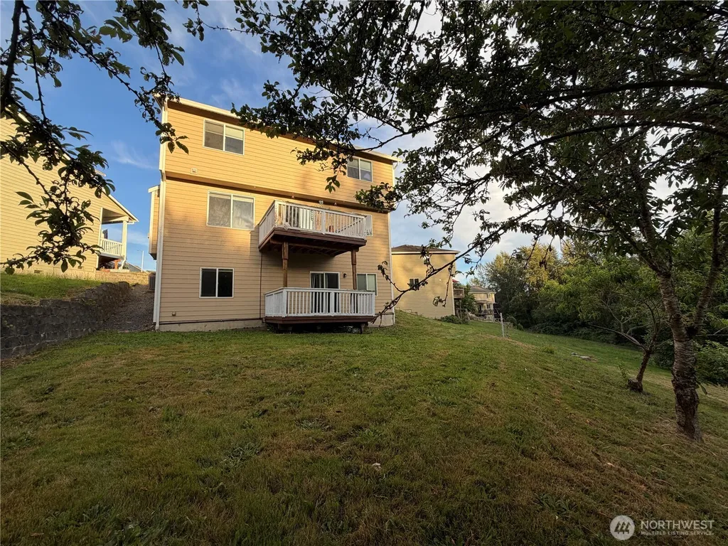6731 37th Street NE Marysville WA 98270
