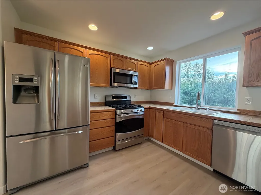 6731 37th Street NE Marysville WA 98270