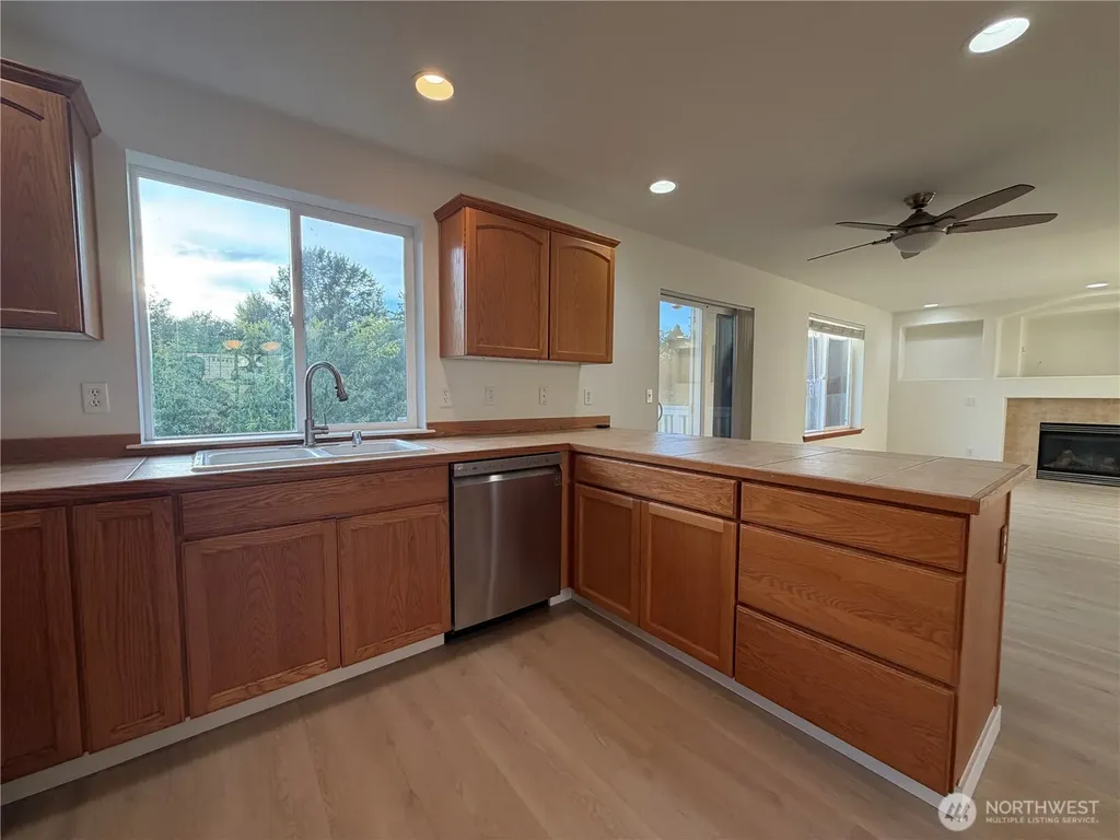 6731 37th Street NE Marysville WA 98270