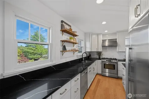 5505 Seward Park Avenue S Seattle WA 98118