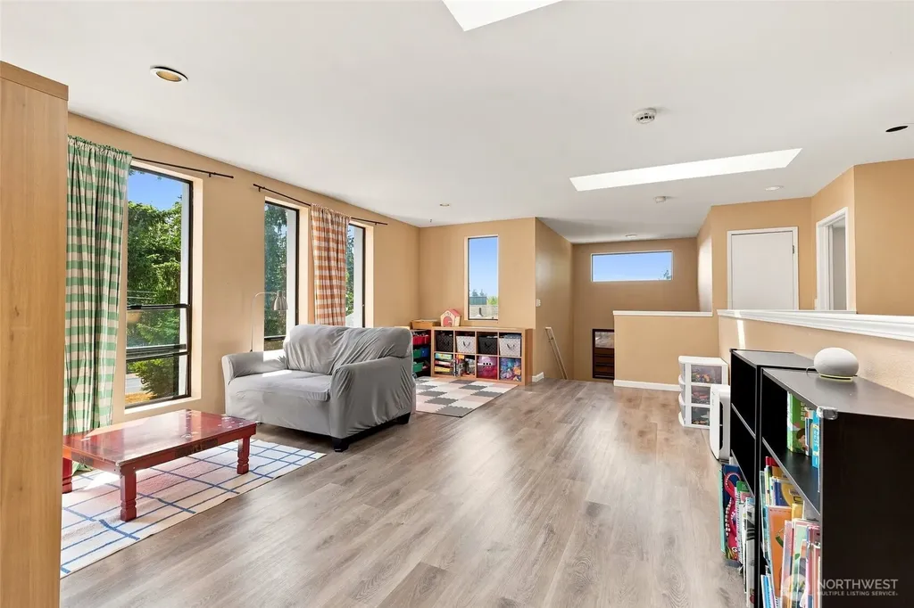 6409 Chennault Beach Drive Mukilteo WA 98275