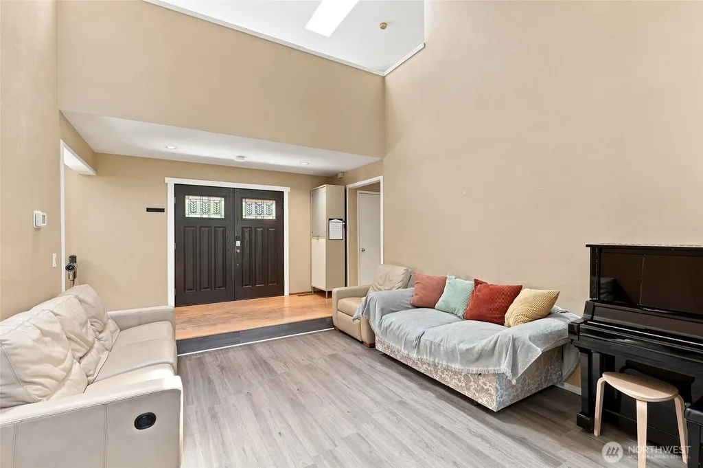 6409 Chennault Beach Drive Mukilteo WA 98275