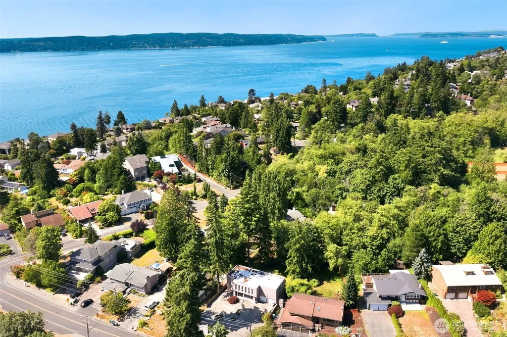 6409 Chennault Beach Drive Mukilteo WA 98275