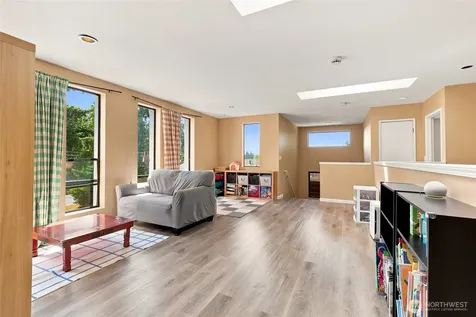 6409 Chennault Beach Drive Mukilteo WA 98275