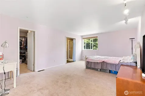 6409 Chennault Beach Drive Mukilteo WA 98275