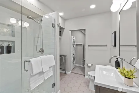 16813 NE 33rd Street Bellevue WA 98008