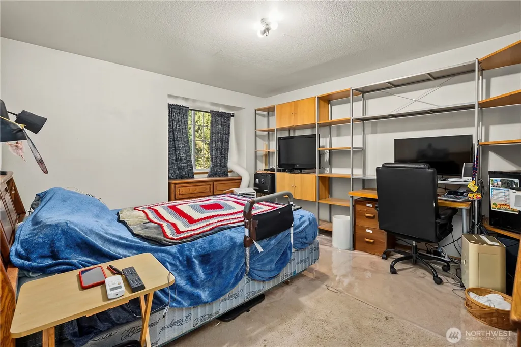 5616 99th Street Ct E Puyallup WA 98373