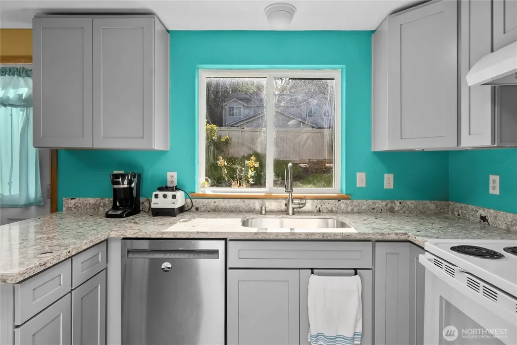 5616 99th Street Ct E Puyallup WA 98373
