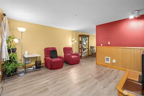 5616 99th Street Ct E Puyallup WA 98373