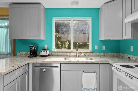 5616 99th Street Ct E Puyallup WA 98373