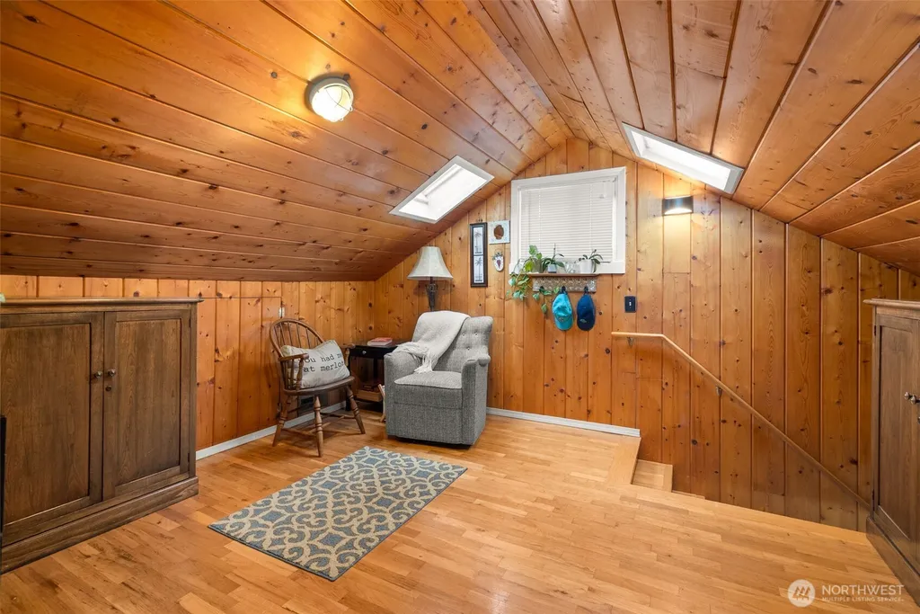 4923 Sunrise Beach Road NW Olympia WA 98502