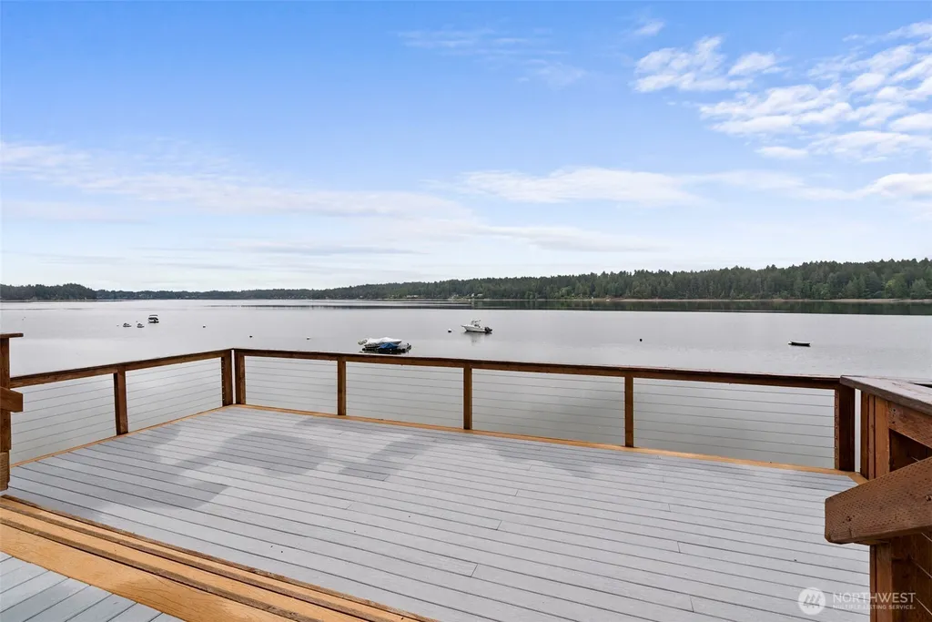 4923 Sunrise Beach Road NW Olympia WA 98502