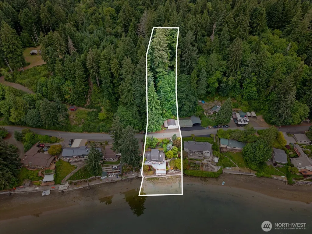 4923 Sunrise Beach Road NW Olympia WA 98502
