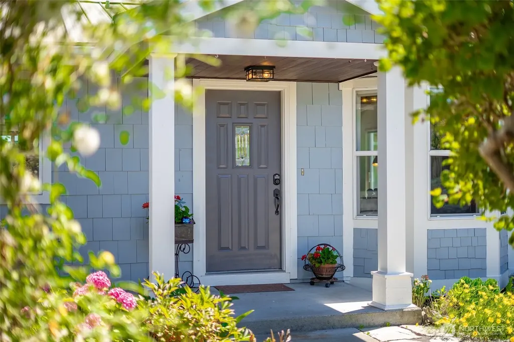 8142 Cowichan Road Blaine WA 98230