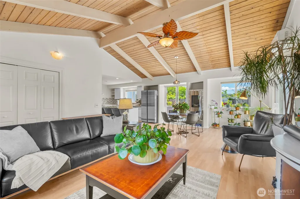 8142 Cowichan Road Blaine WA 98230
