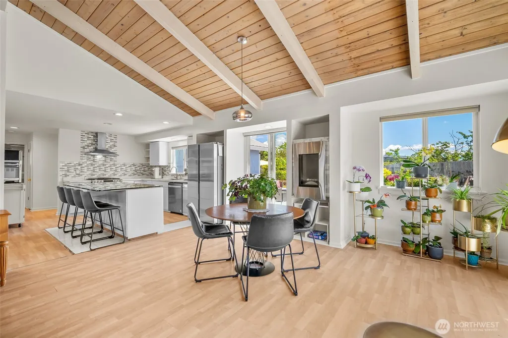 8142 Cowichan Road Blaine WA 98230