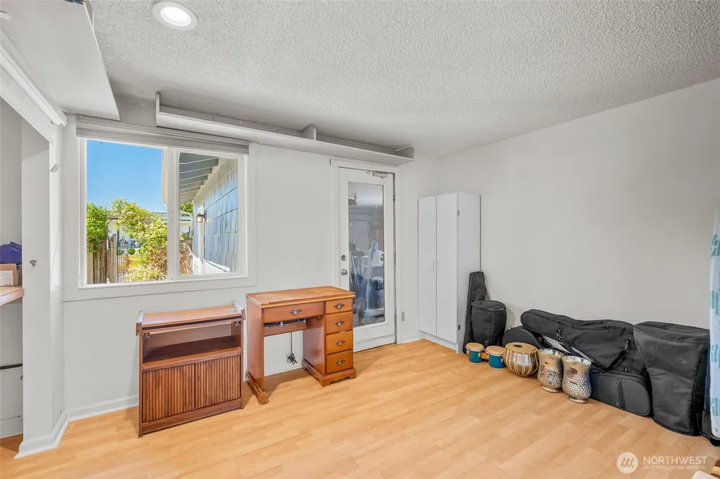 8142 Cowichan Road Blaine WA 98230
