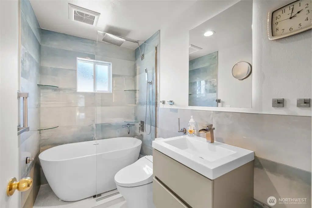 8142 Cowichan Road Blaine WA 98230