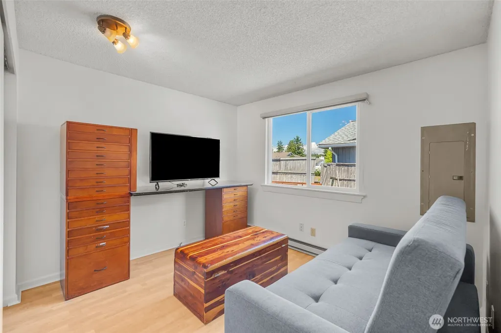 8142 Cowichan Road Blaine WA 98230