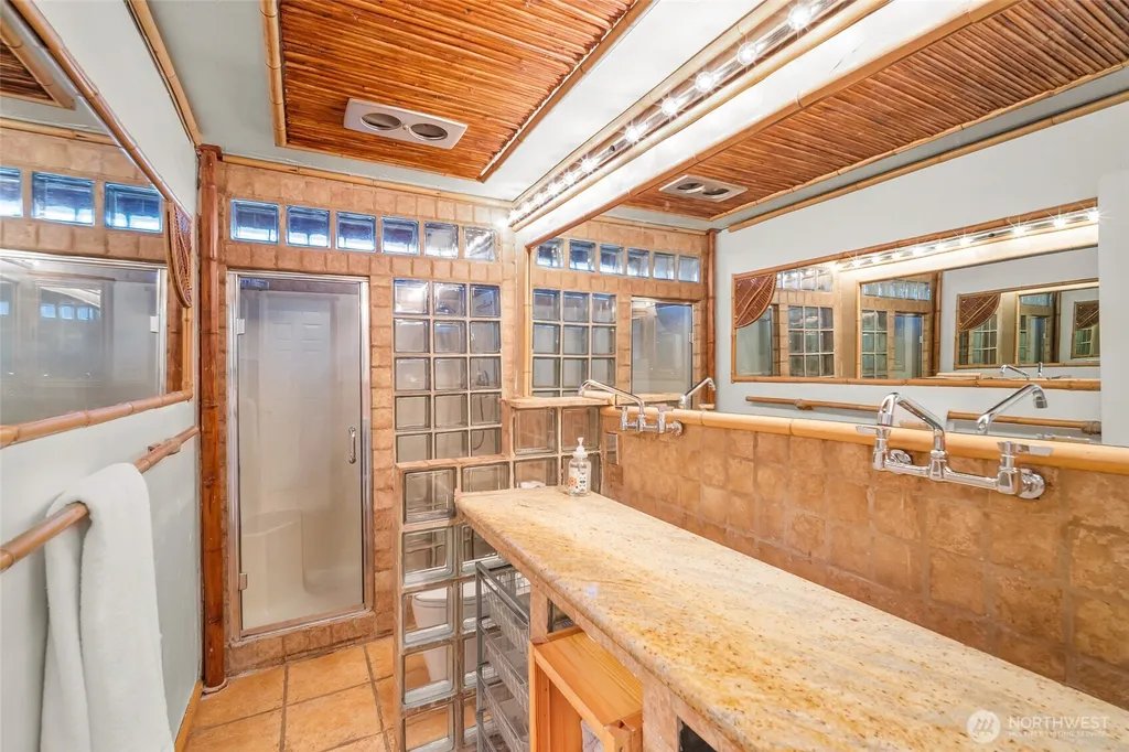 8142 Cowichan Road Blaine WA 98230
