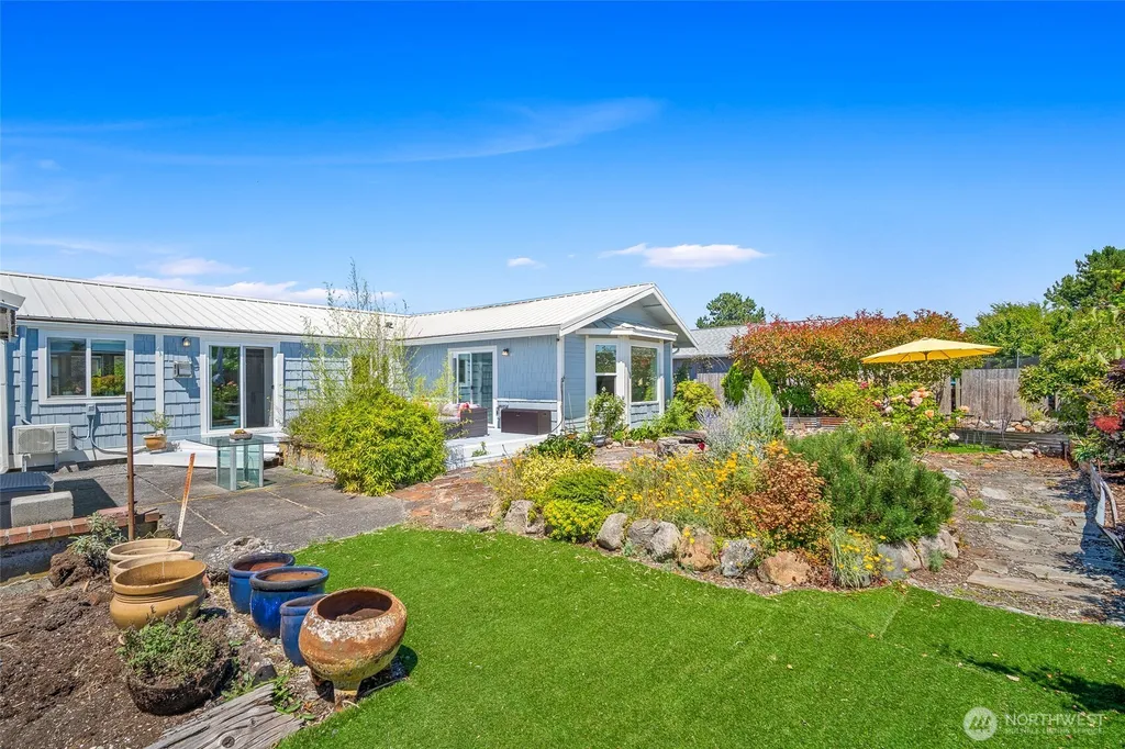 8142 Cowichan Road Blaine WA 98230