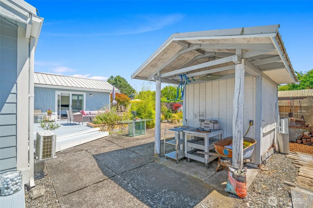 8142 Cowichan Road Blaine WA 98230