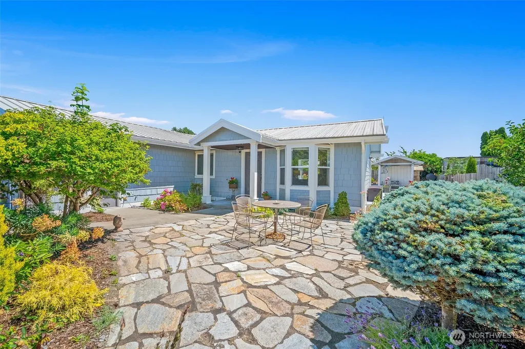 8142 Cowichan Road Blaine WA 98230