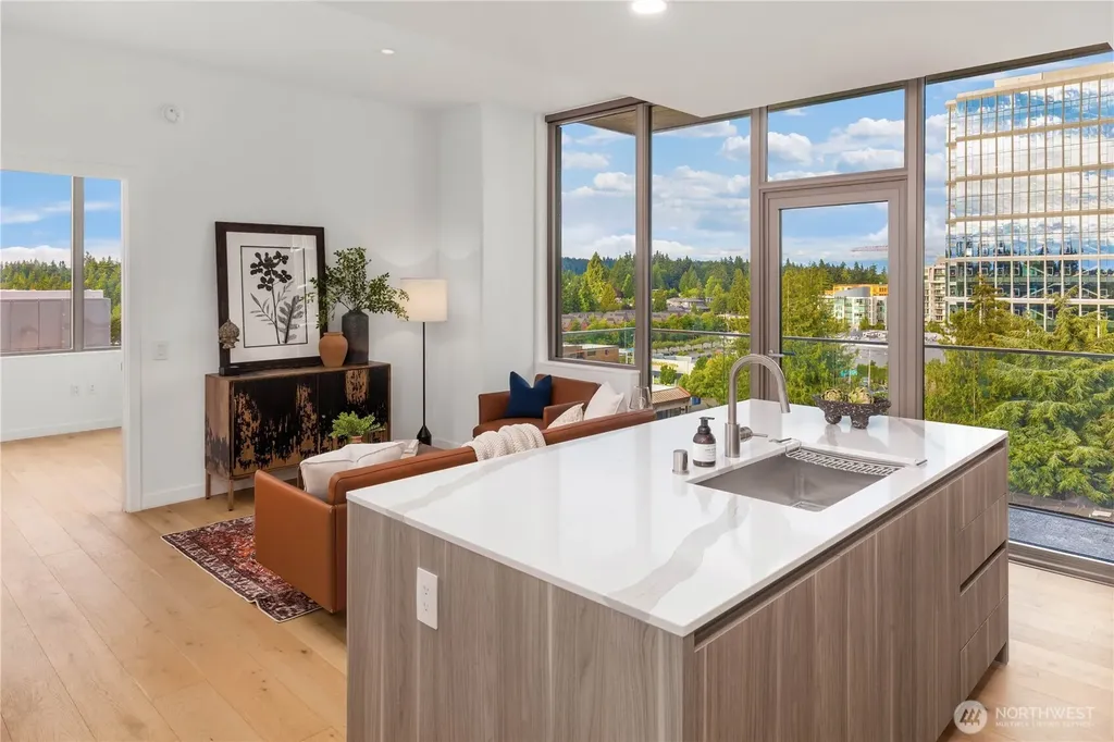 10232 NE 10th Street Bellevue WA 98004