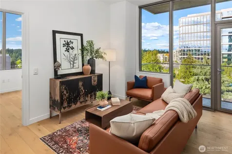 10232 NE 10th Street Bellevue WA 98004