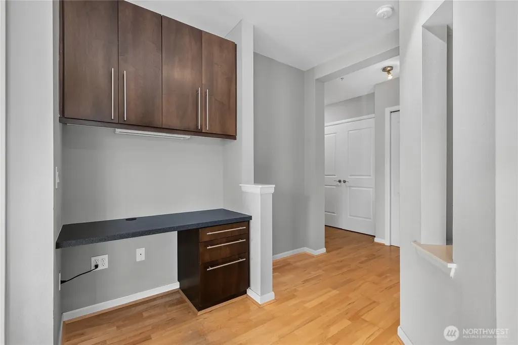 124 Bellevue Avenue E Seattle WA 98102