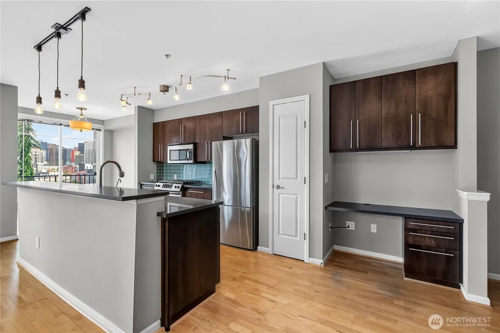 124 Bellevue Avenue E Seattle WA 98102