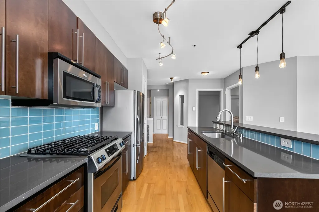 124 Bellevue Avenue E Seattle WA 98102