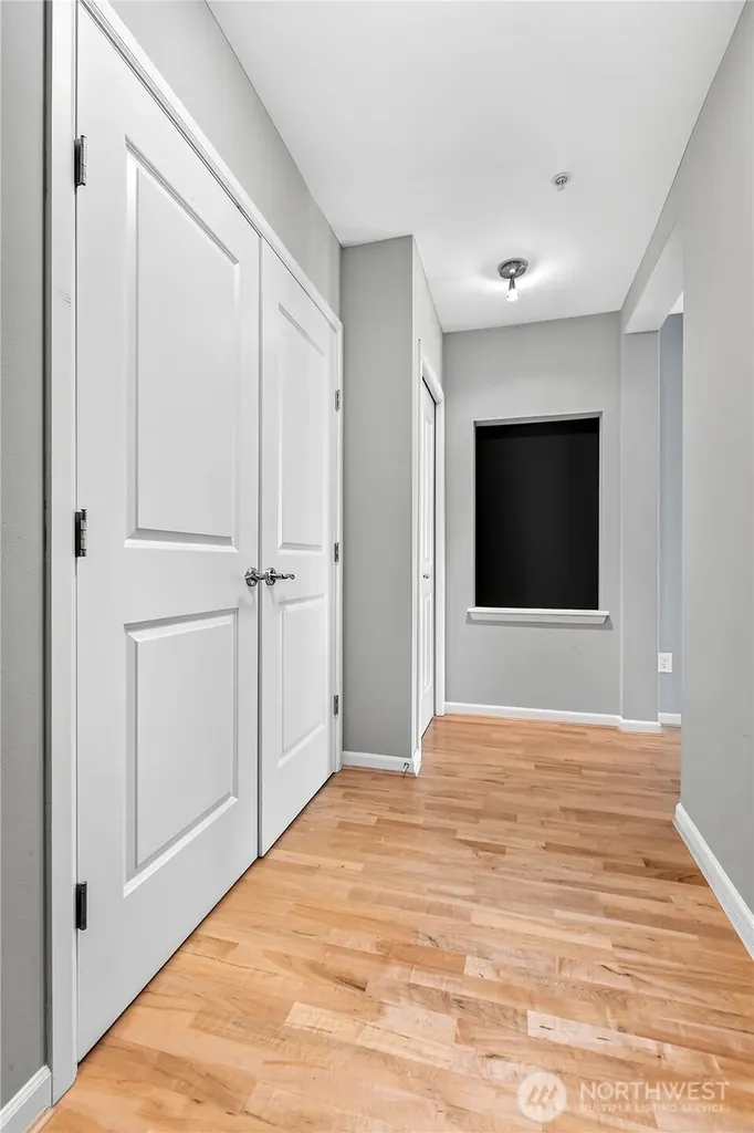 124 Bellevue Avenue E Seattle WA 98102