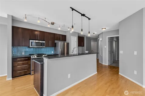 124 Bellevue Avenue E Seattle WA 98102